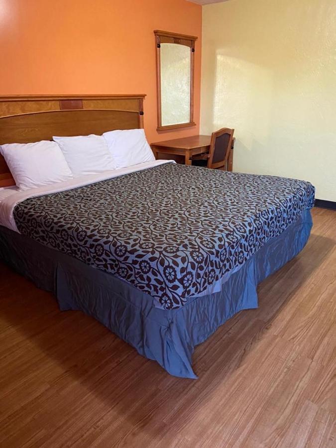 Moriarty Lariat Motel מראה חיצוני תמונה